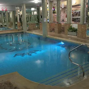 Hotel Queens &