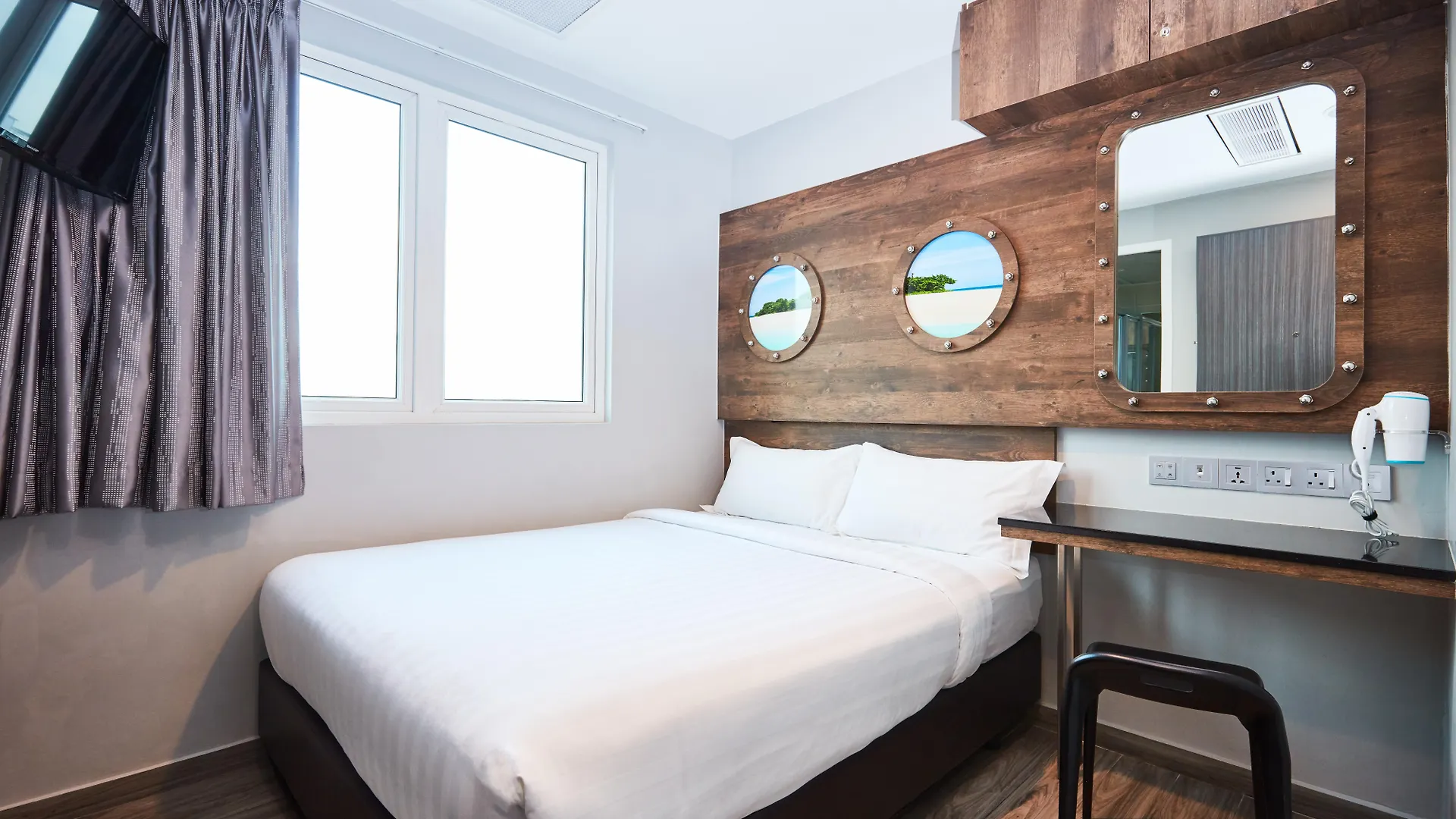 Ibis Budget Singapore Selegie 3*,  Сингапур