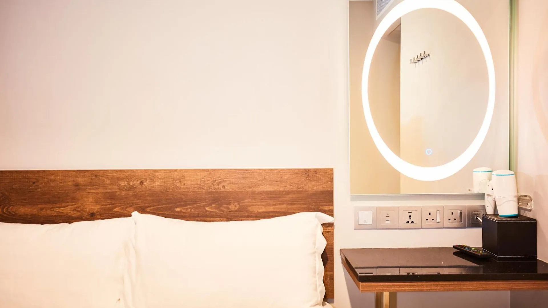 Ibis Budget Singapore Selegie 3*,  Сингапур