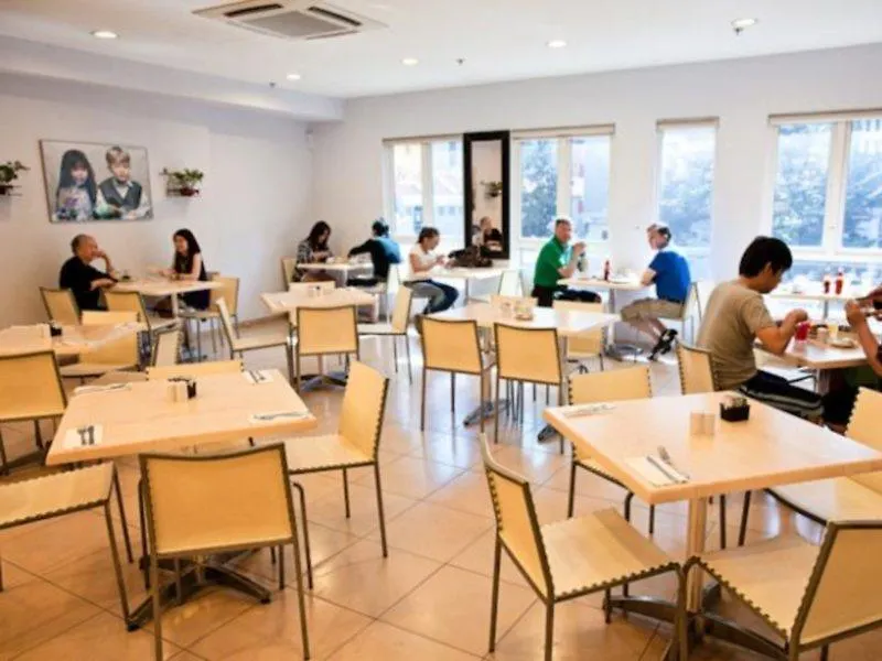 Ibis Budget Singapore Selegie Сингапур